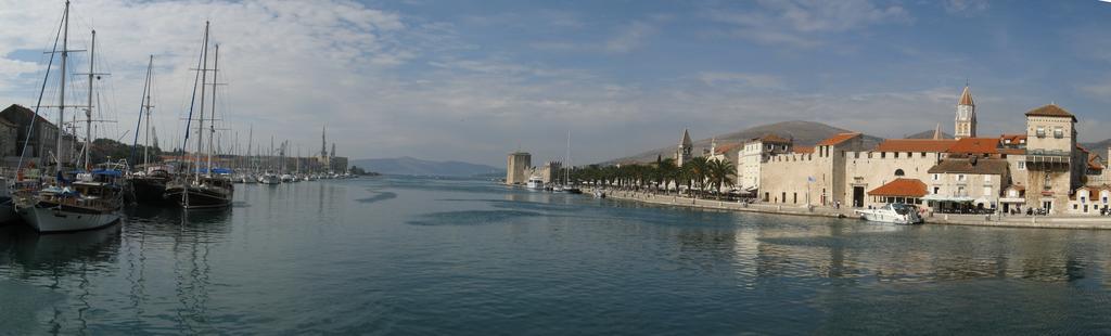 Apartment Trogir City Phòng bức ảnh